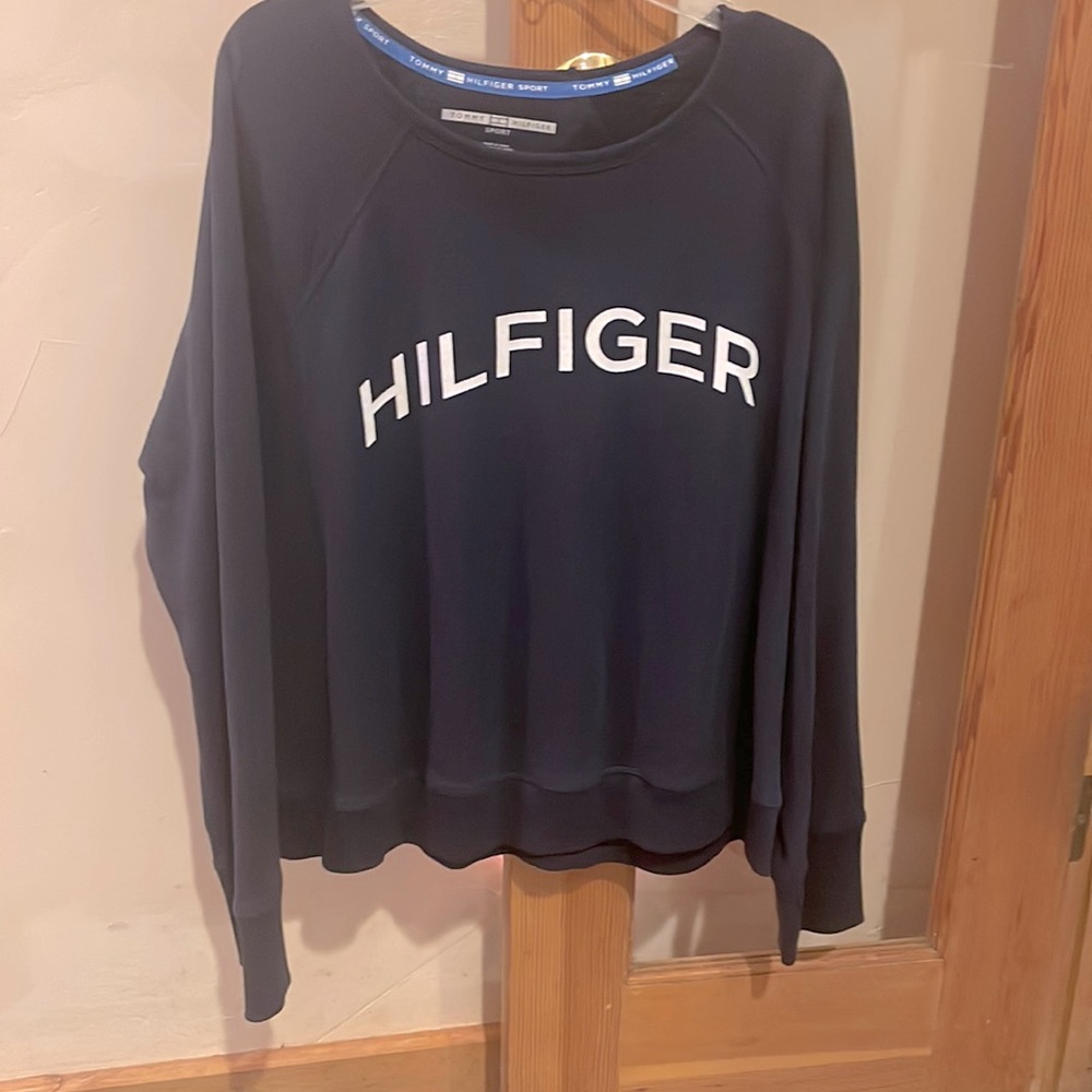 Hilfiger sweatshirt. Navy